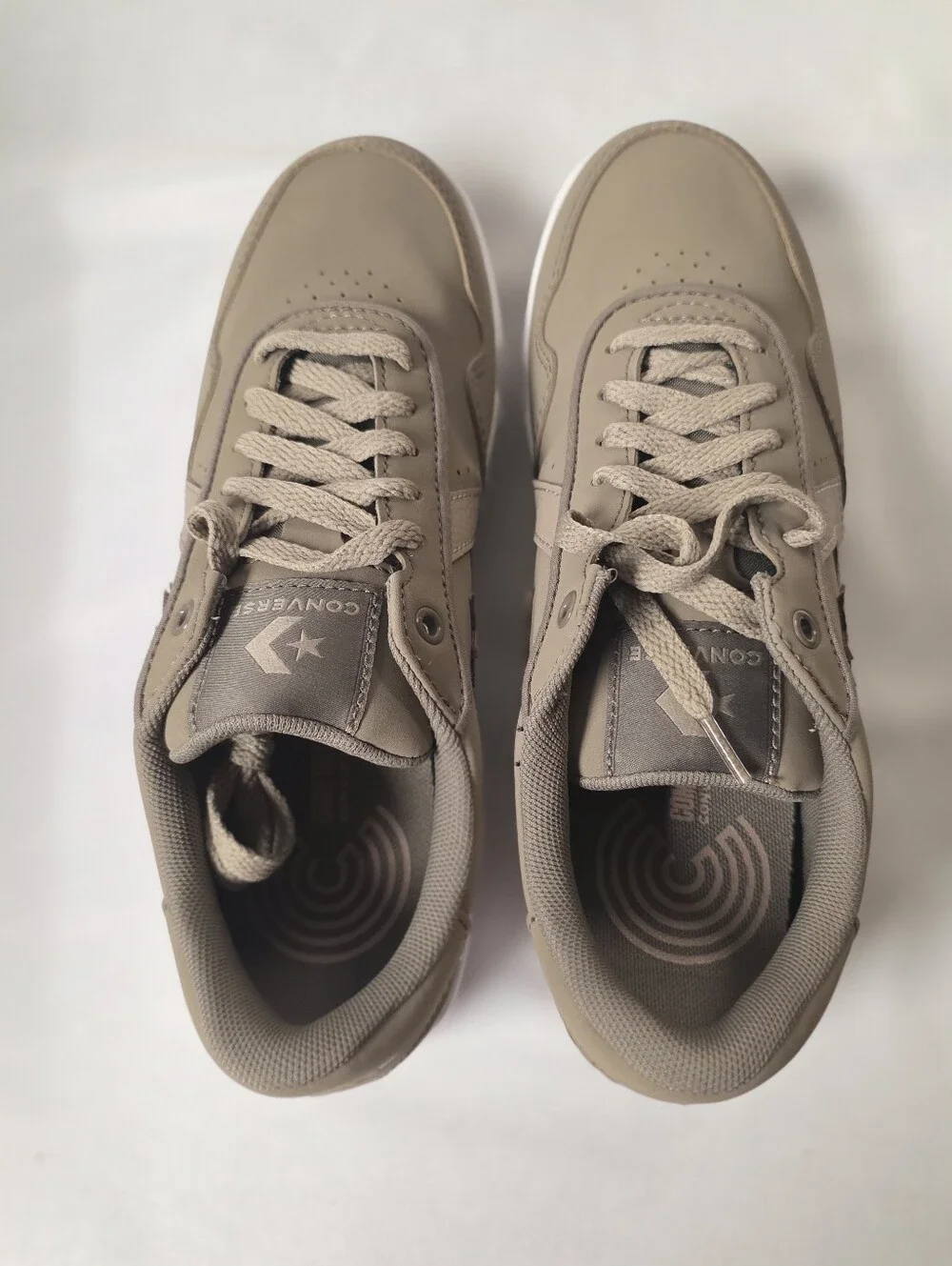 Converse Unisex Sport Casual Men's Low-Top Sneakers in Taupe with White Midsole